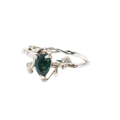 Arwen - Moss Agate Ring